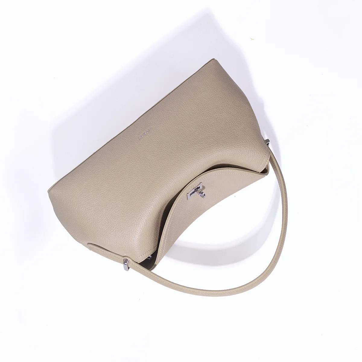 BelleMuse™ – Premium Everyday Handbag 👜✨