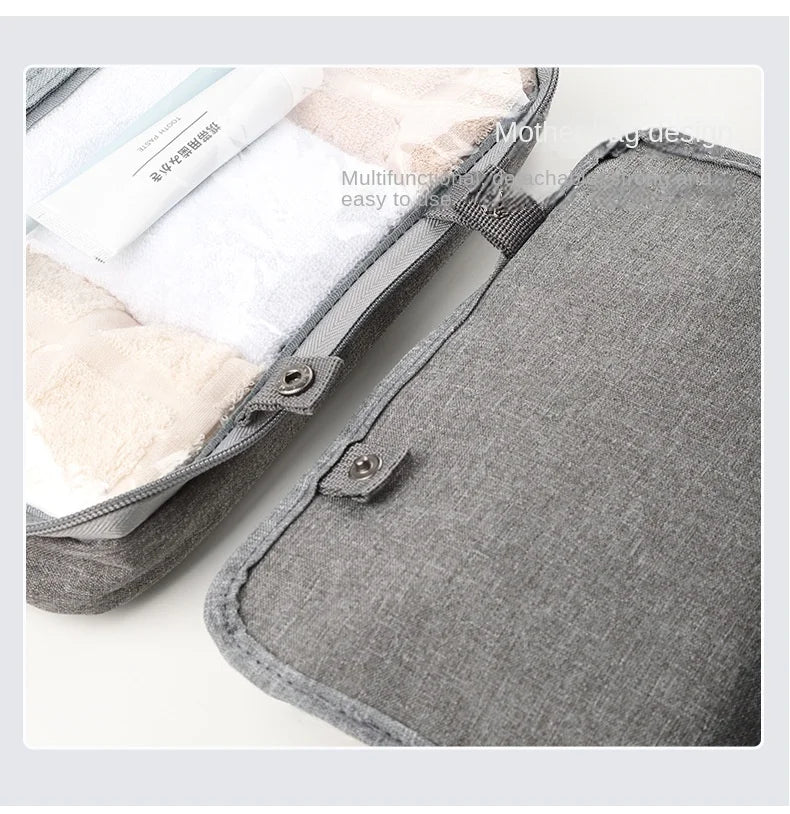 TravelNest™ – Hanging Travel Organizer ✨🧳