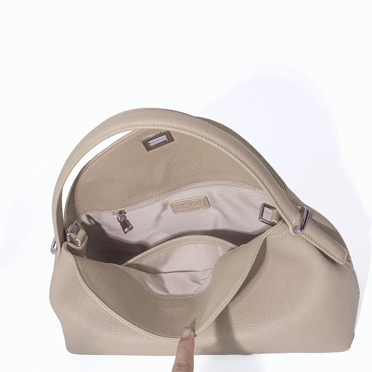 BelleMuse™ – Premium Everyday Handbag 👜✨